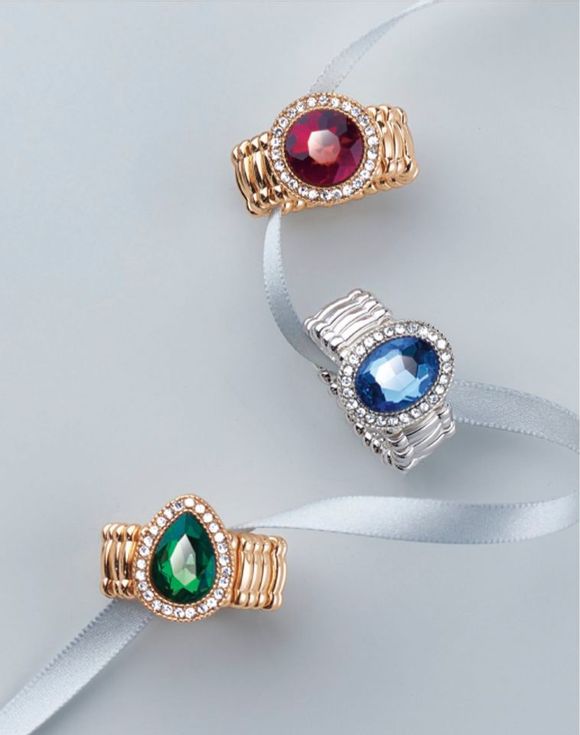 Duchess Gem Stretch Ring | Avon